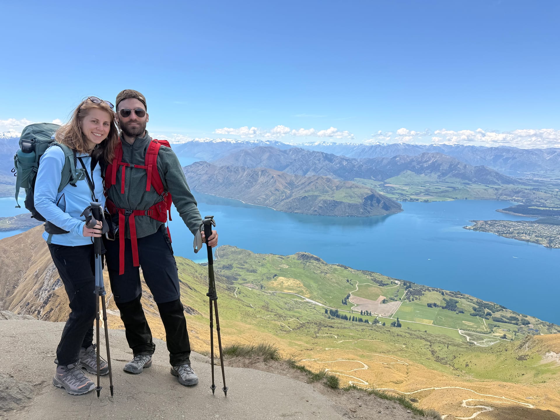 Thomas et Lara au sommet — paysage