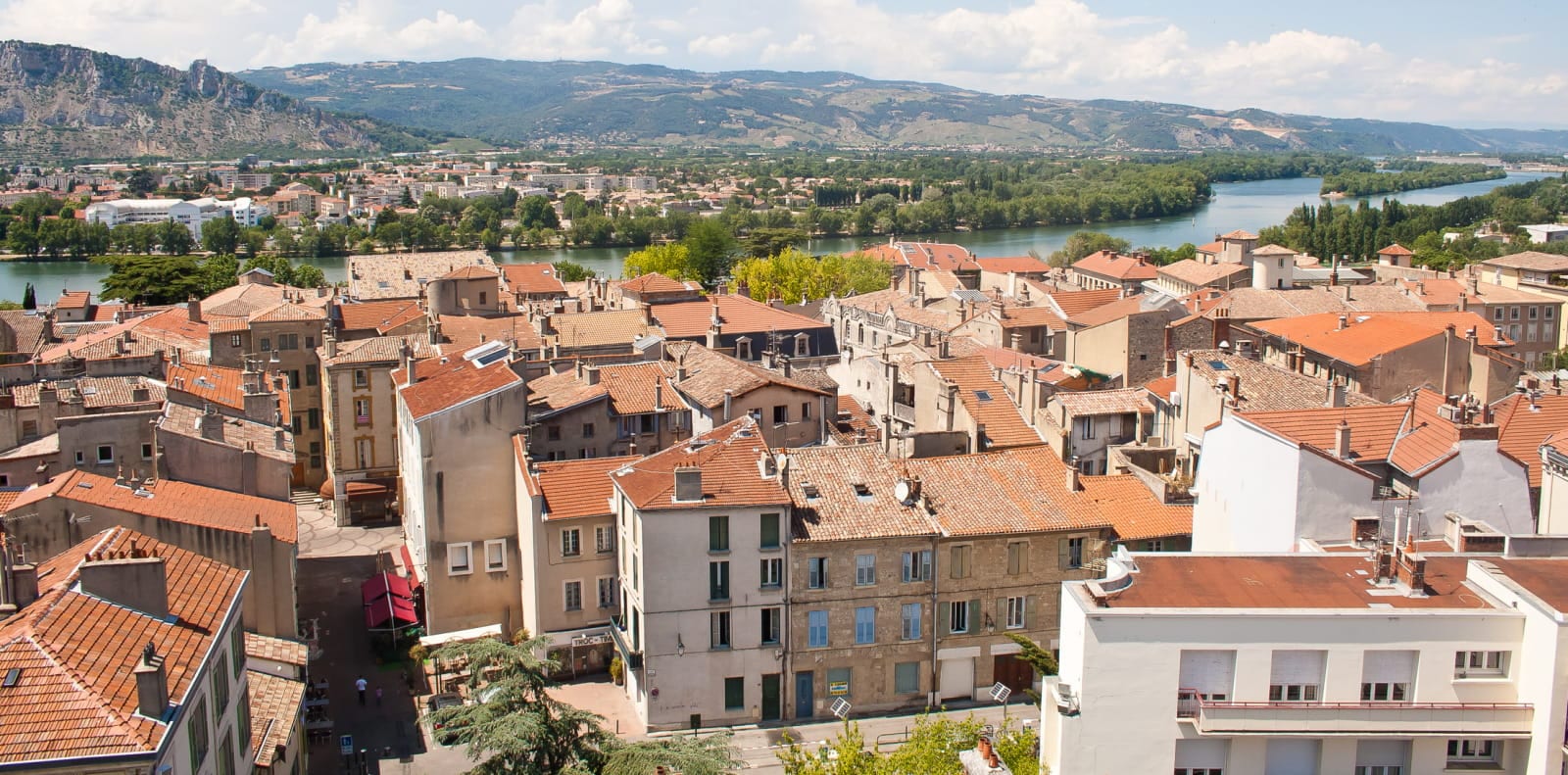 Vue panoramique sur Valence et le Rhône